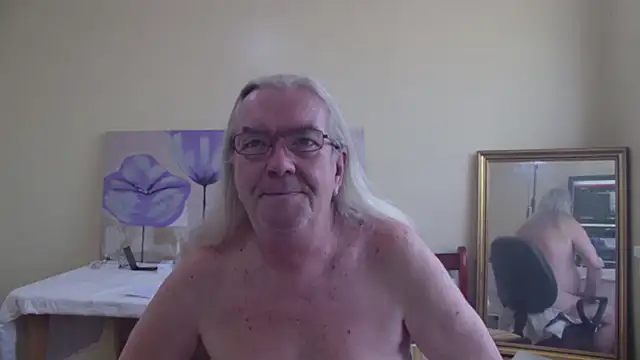 john little one1 online show from April 20, 2026, 3:04 pm