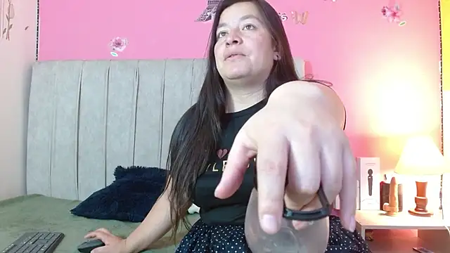 monickhot303av online show from October 11, 2025, 3:39 am