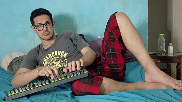 Morpheus-the-oniro online show from April 17, 2026, 10:24 pm