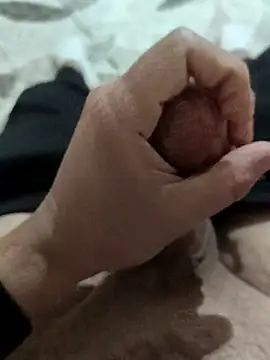 ssikerek23 online show from October 6, 2025, 11:13 pm