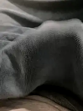 Mendes77777777777 online show from December 15, 2025, 5:34 am