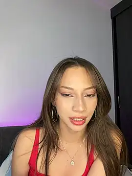 yourf4vpawg online show from June 28, 2026, 10:05 pm