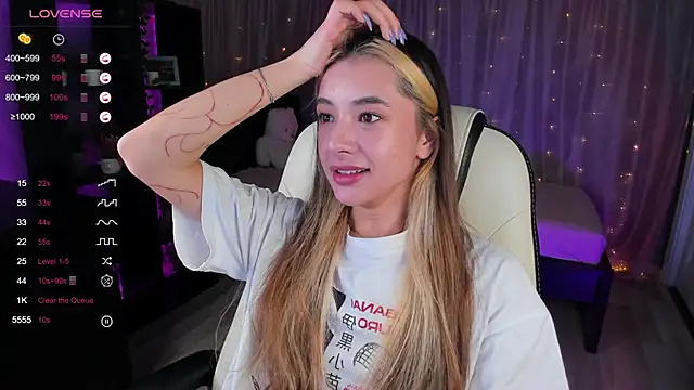 DarlaLike online show from March 1, 2025, 3:43 am