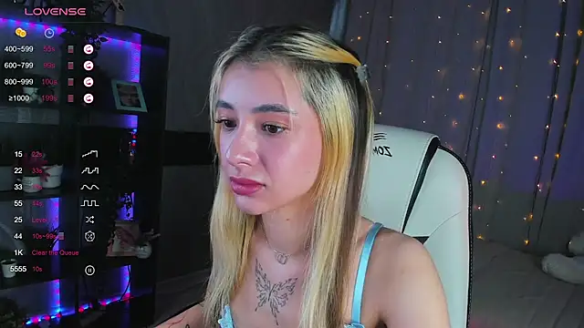 DarlaLike online show from March 22, 2025, 4:24 am