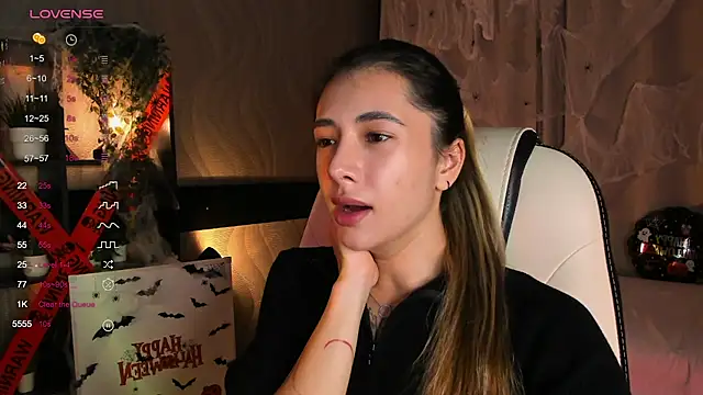 DarlaLike online show from October 31, 2025, 3:40 am