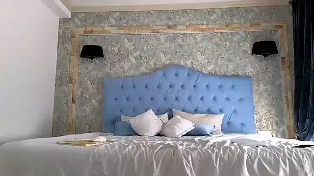 Blanca1 online show from March 3, 2025, 11:55 am