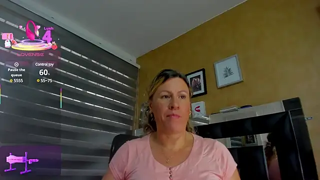 charlotte  G online show from February 28, 2025, 1:14 pm