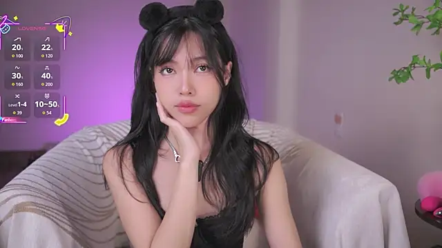 Miuzxc online show from September 9, 2025, 3:06 am