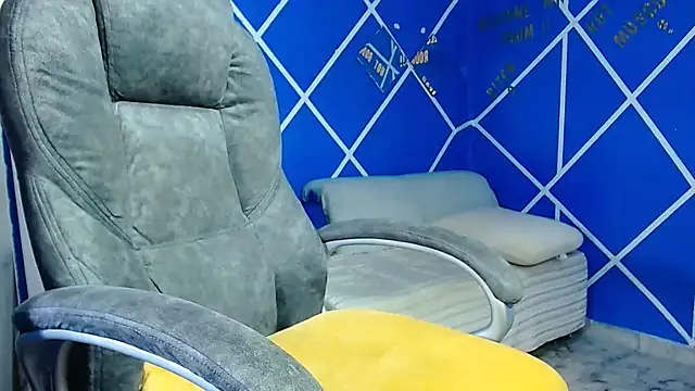 alexander megan online show from February 18, 2025, 4:04 am