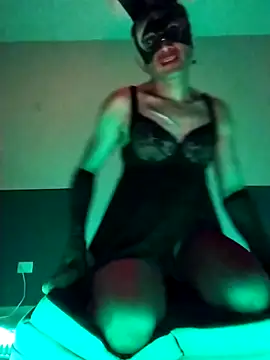 kandyloves online show from May 9, 2026, 11:59 am