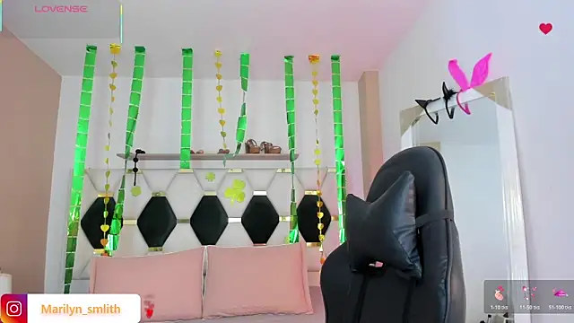 MarilynSmIith online show from March 10, 2026, 10:53 am