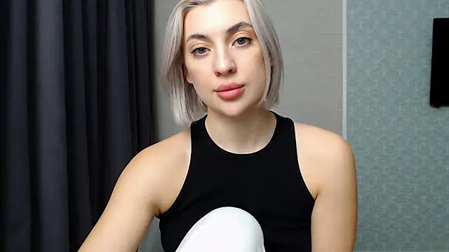 hot-sasha9 online show from December 12, 2024, 5:59 pm