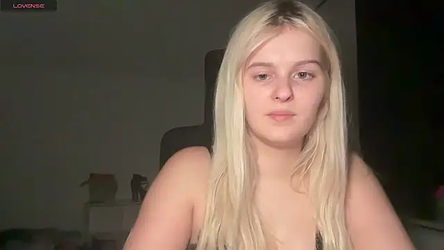 Snapshot of Allylove03 chatting on September 26, 2025, 6:34 pm Allylove03 online show from September 26, 2025, 6:34 pm