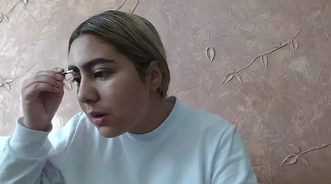 Miabonnett  online show from January 29, 2025, 12:45 pm