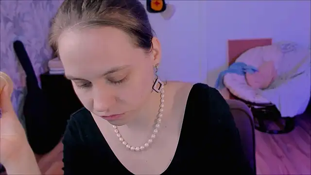 Malinax online show from April 9, 2026, 1:38 pm