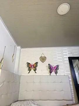 Snapshot of emma_oxford chatting on December 29, 2024, 11:29 pm emma oxford online show from December 29, 2024, 11:29 pm