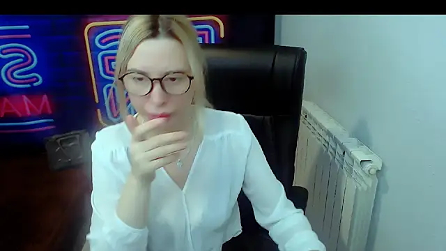 kerakiss877 online show from February 13, 2025, 12:02 am