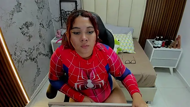 MADISON ROWAN1 online show from November 19, 2025, 3:17 am