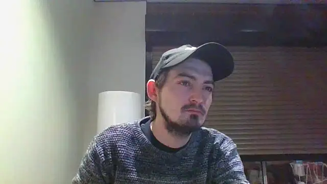 Wesleymodel online show from February 25, 2026, 9:02 pm