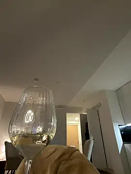 Snapshot of Black_Dolll chatting on December 14, 2025, 6:34 pm Black Dolll online show from December 14, 2025, 6:34 pm