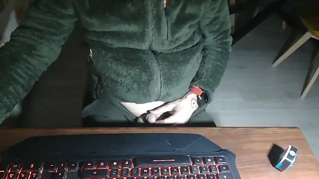 Adri gard online show from February 10, 2026, 9:41 pm