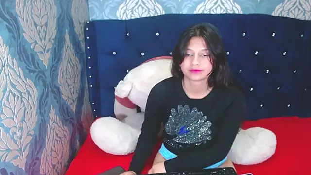 Lilyevansx online show from March 5, 2025, 5:29 pm