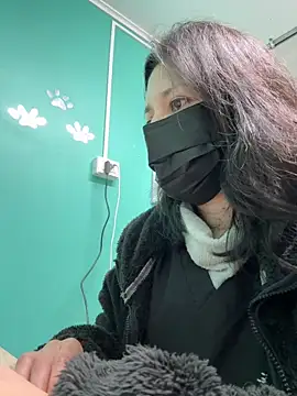 Reinacatchile online show from September 9, 2025, 1:21 pm