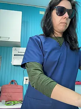 Reinacatchile online show from February 5, 2026, 10:14 pm