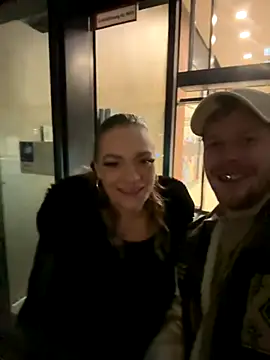 Snapshot of NickyGold_Official chatting on November 23, 2025, 10:09 pm NickyGold Official online show from November 23, 2025, 10:09 pm