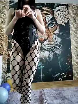 NikaXBerry online show from December 15, 2024, 9:56 am