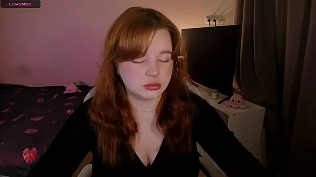  Lisa x online show from December 2, 2024, 7:14 am