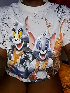 Hotfirespicegiri245 online show from November 7, 2025, 12:21 am