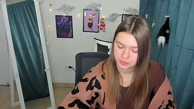 Snapshot of Josephine_Kiss chatting on December 14, 2024, 7:51 am Josephine Kiss online show from December 14, 2024, 7:51 am