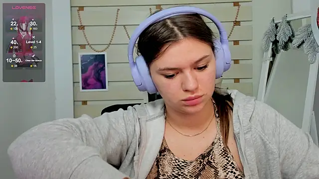 Snapshot of Josephine_Kiss chatting on January 12, 2025, 6:16 pm Josephine Kiss online show from January 12, 2025, 6:16 pm