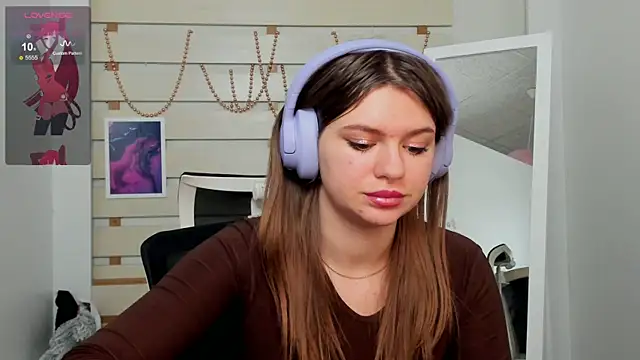 Snapshot of Josephine_Kiss chatting on January 18, 2025, 11:32 am Josephine Kiss online show from January 18, 2025, 11:32 am