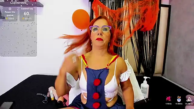 SussanMilf  online show from November 1, 2025, 11:23 am