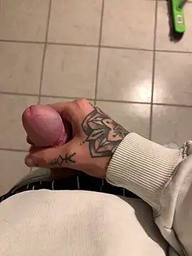 YoungDick25 online show from October 30, 2025, 9:59 pm