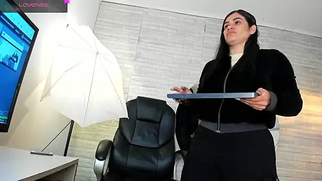 sussy  stone online show from March 31, 2026, 11:43 am