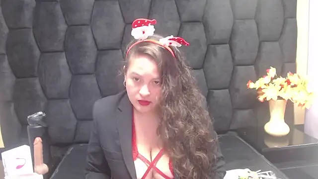 SaraThomso online show from December 24, 2024, 2:01 pm