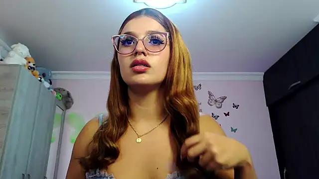 Snapshot of caroline_jonson chatting on October 9, 2025, 8:29 pm caroline jonson online show from October 9, 2025, 8:29 pm