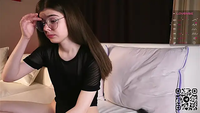 Mary Shake online show from December 14, 2024, 9:35 pm