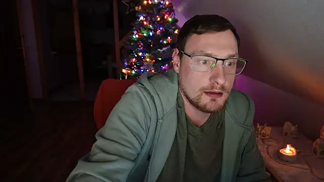 Snapshot of Relsxboy chatting on December 11, 2024, 10:06 pm Relsxboy online show from December 11, 2024, 10:06 pm