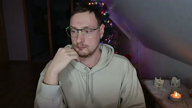 Snapshot of Relsxboy chatting on December 30, 2024, 5:02 pm Relsxboy online show from December 30, 2024, 5:02 pm