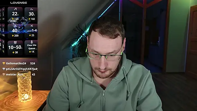 Snapshot of Relsxboy chatting on February 28, 2025, 5:37 pm Relsxboy online show from February 28, 2025, 5:37 pm