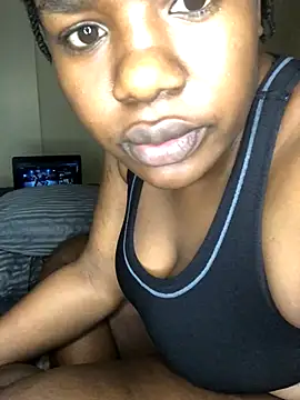 NissyxSawee online show from September 18, 2025, 4:03 am