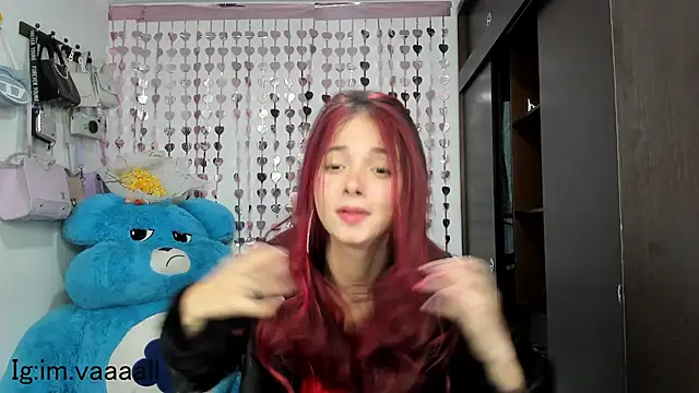 lucyy tay online show from January 28, 2025, 10:01 pm