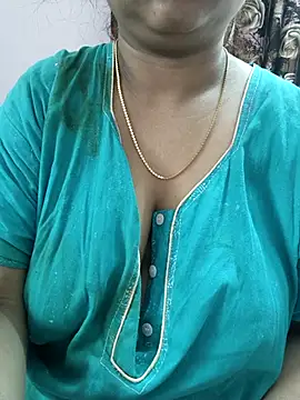 cuteyqueen online show from March 9, 2025, 1:56 am