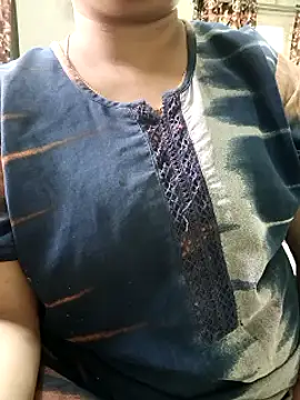 cuteyqueen online show from March 16, 2025, 9:16 am