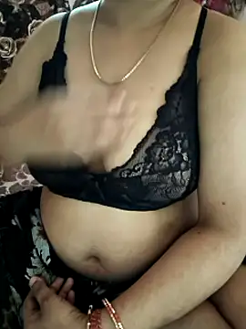 cuteyqueen online show from March 21, 2025, 2:18 am