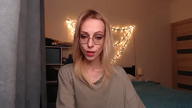 amber quell here online show from February 14, 2025, 2:12 pm